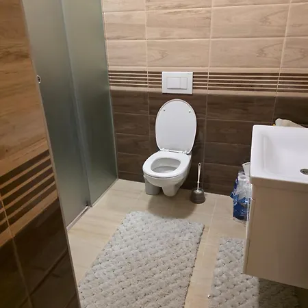 Stan Na Dan -delta Apartment Lukavac (Tuzla)